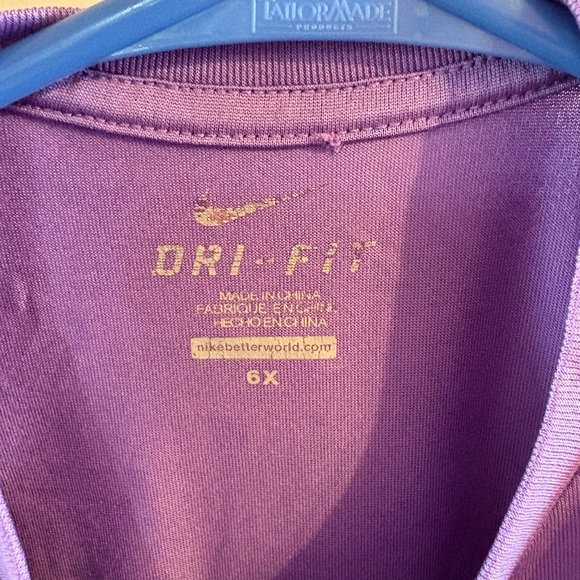 Nike Kids Purple T-Shirt - Picture 3 of 3